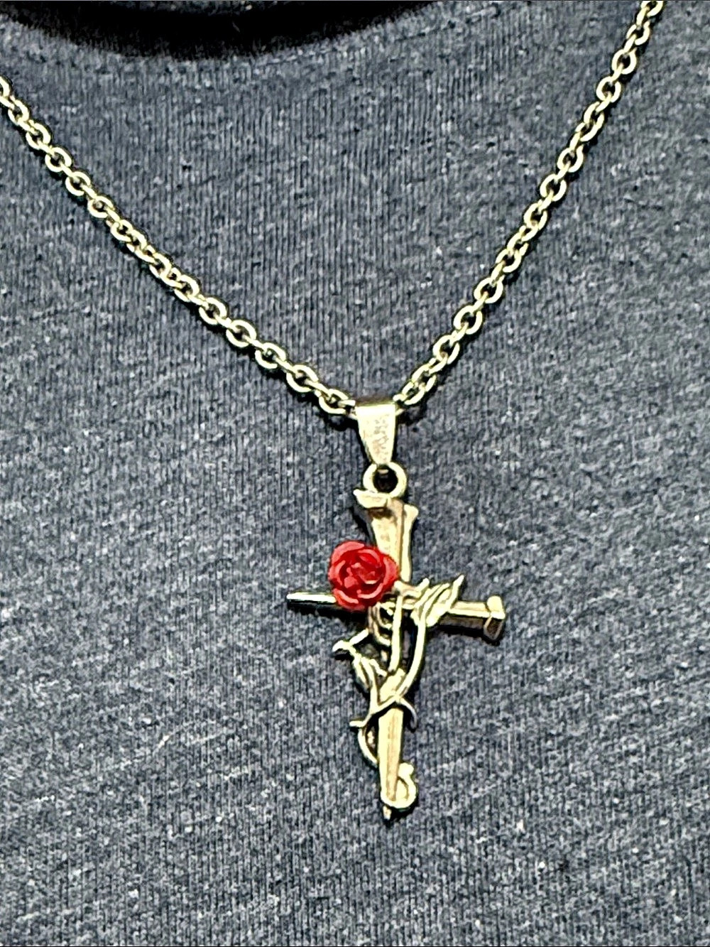 GTHIC Vintage Nail Cross Thorn Rose Alloy Necklace Gold & Red